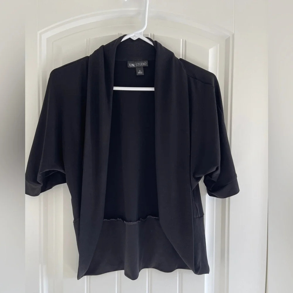I.N. STUDIO Size Small Black Elbow Sleeve Open Front Shrug